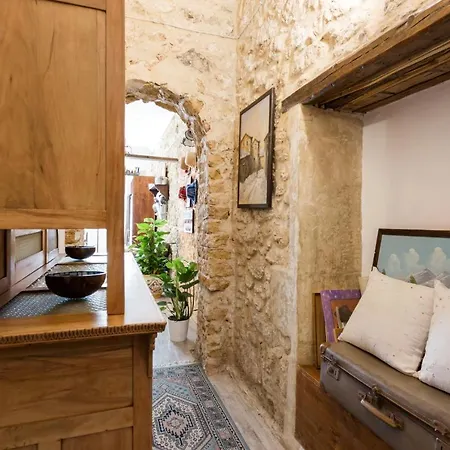 Gne U Pustu Sua Apartment Syracuse